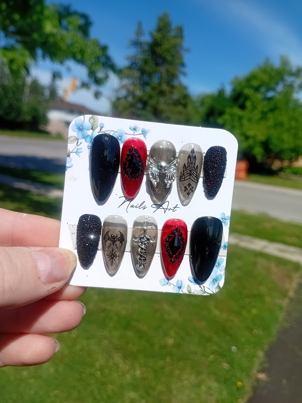Vampire Castle - Pres On Nails